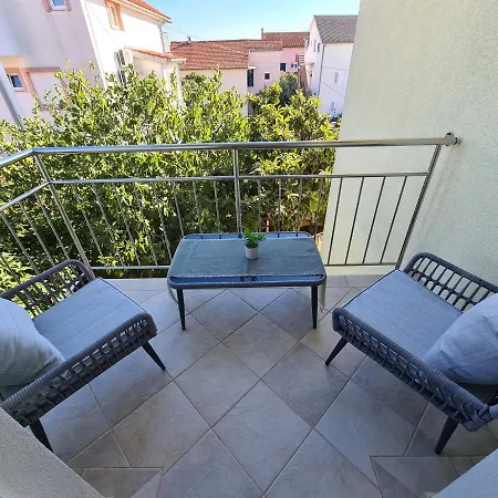 Villa Neda Vodice Exterior photo
